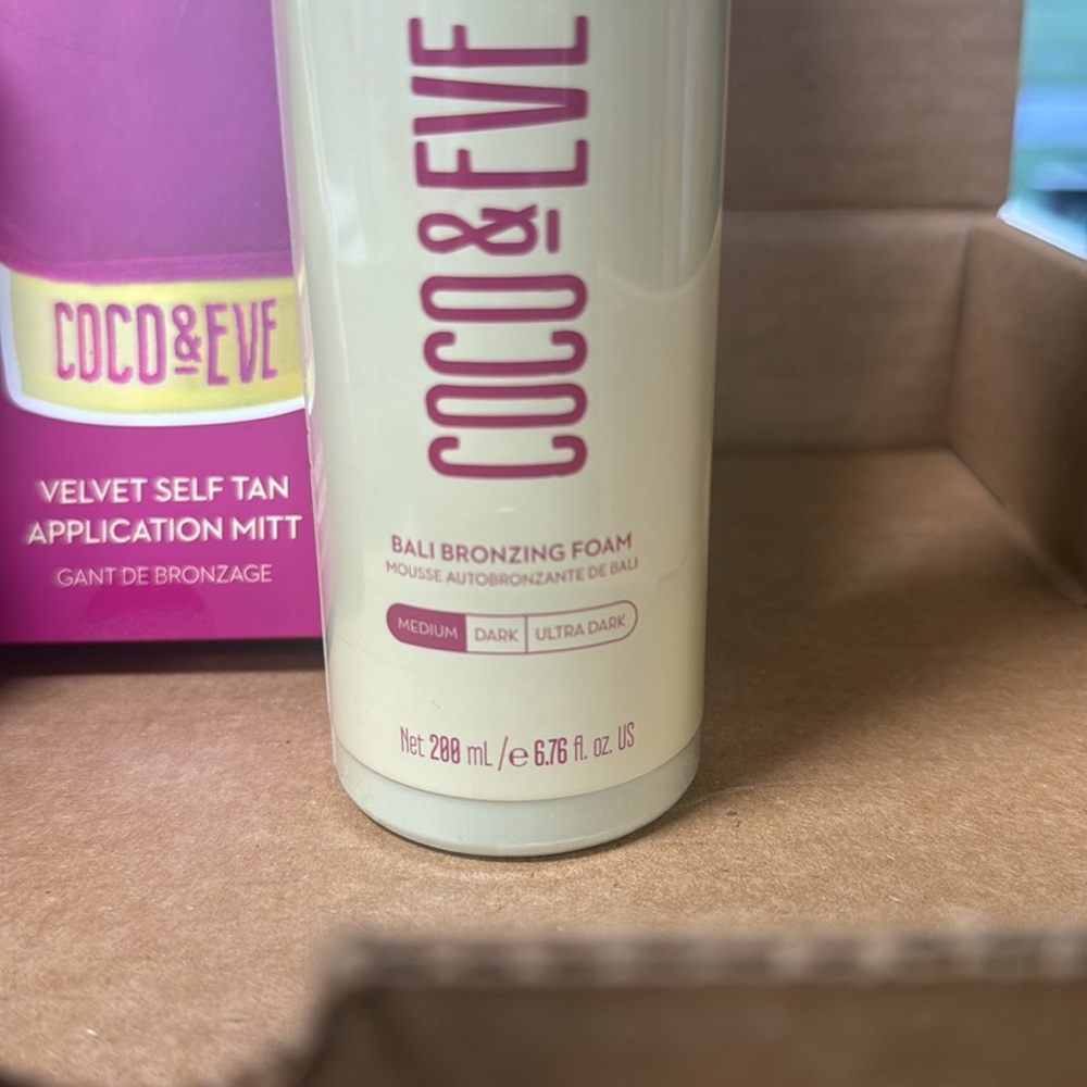 Coco & Eve Self Tanner Foam Bundle - Picture 2 of 2